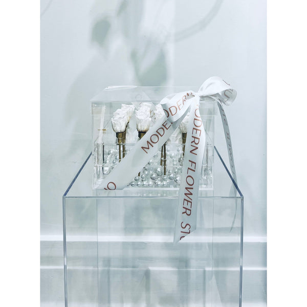 Infinite Rose Box - 16 Stems Mini Roses