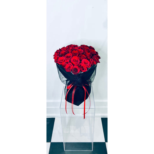 Scarlet Heart Rose Bouquet