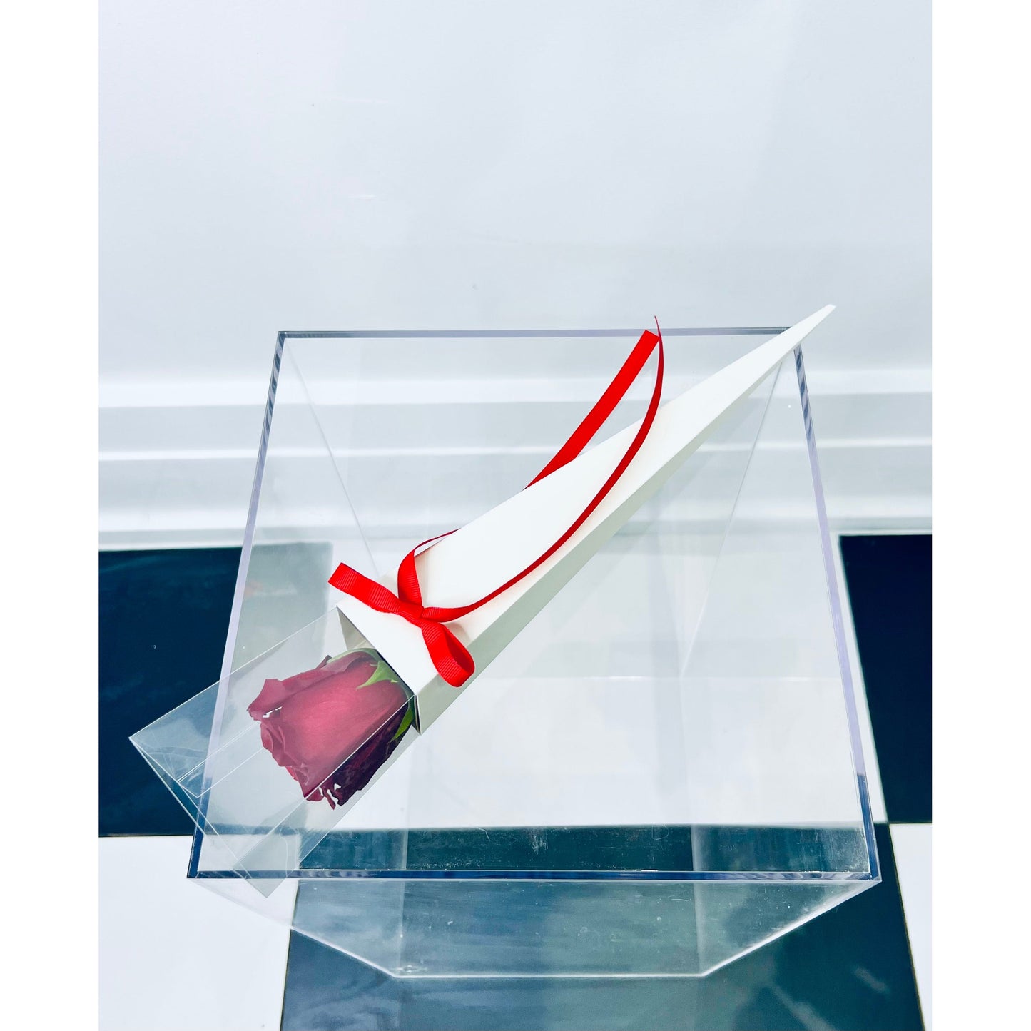 “Single Heart“ Rose