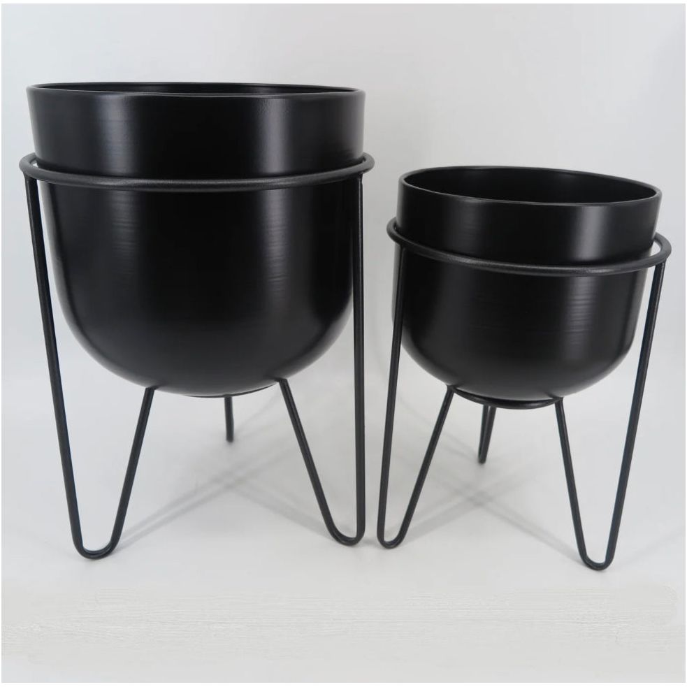 Black Pot Stands