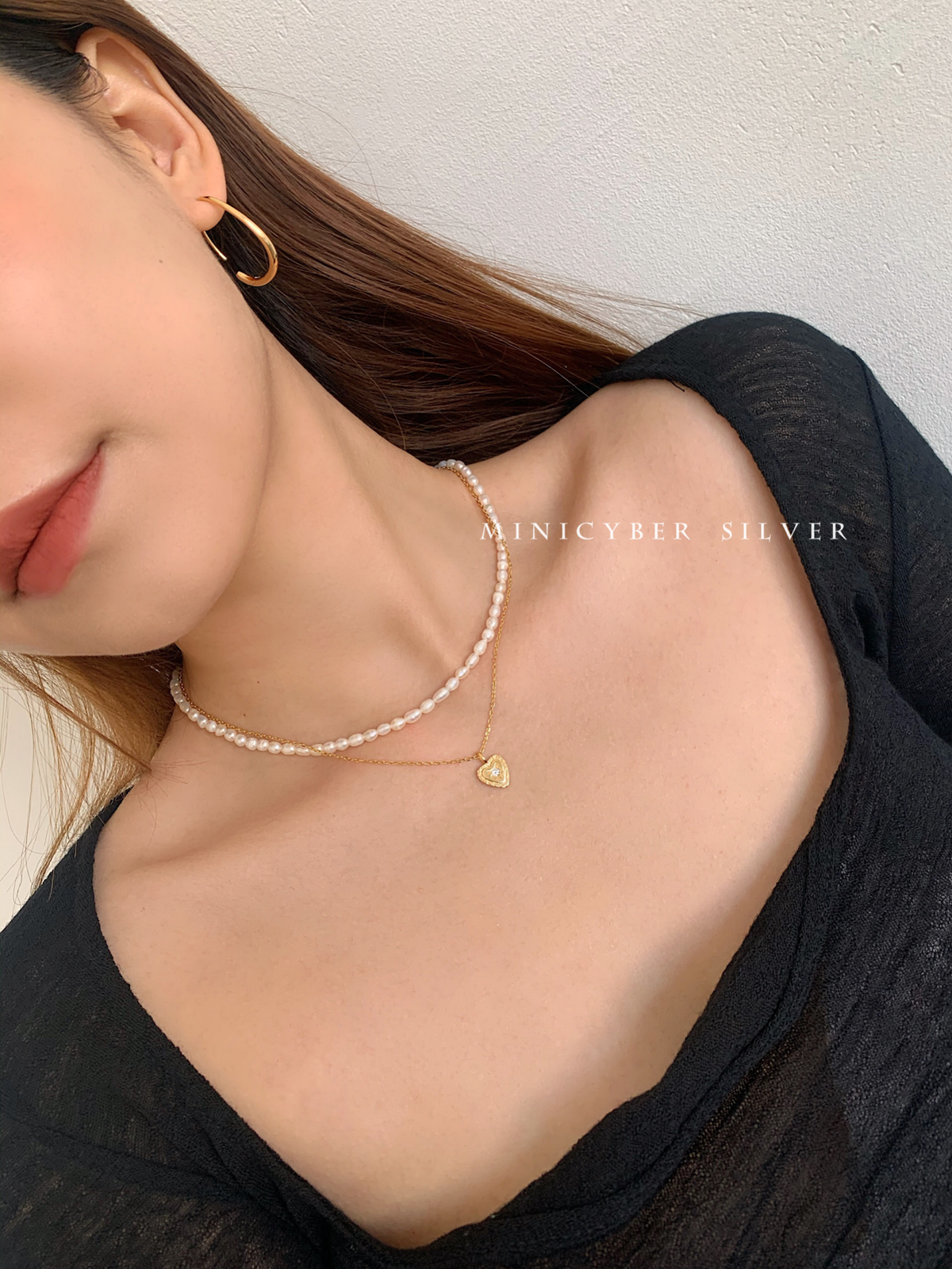 Smooth Golden Curve Earrings