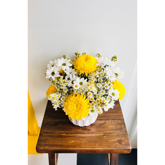 Yellow/White Arrangement