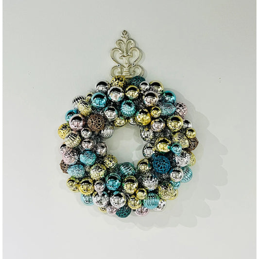 12.5’ Ornament Wreath