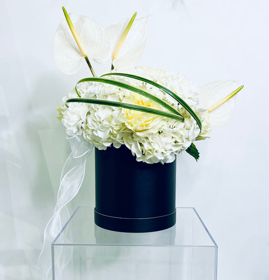 “Ivory Luxe”Premium Hatbox Arrangement