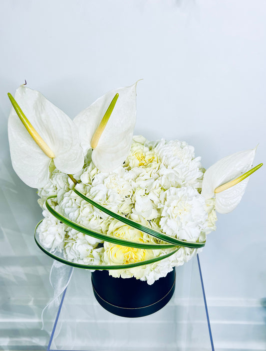 “Ivory Luxe”Premium Hatbox Arrangement