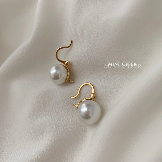 PEARL ORNAMENT Earrings