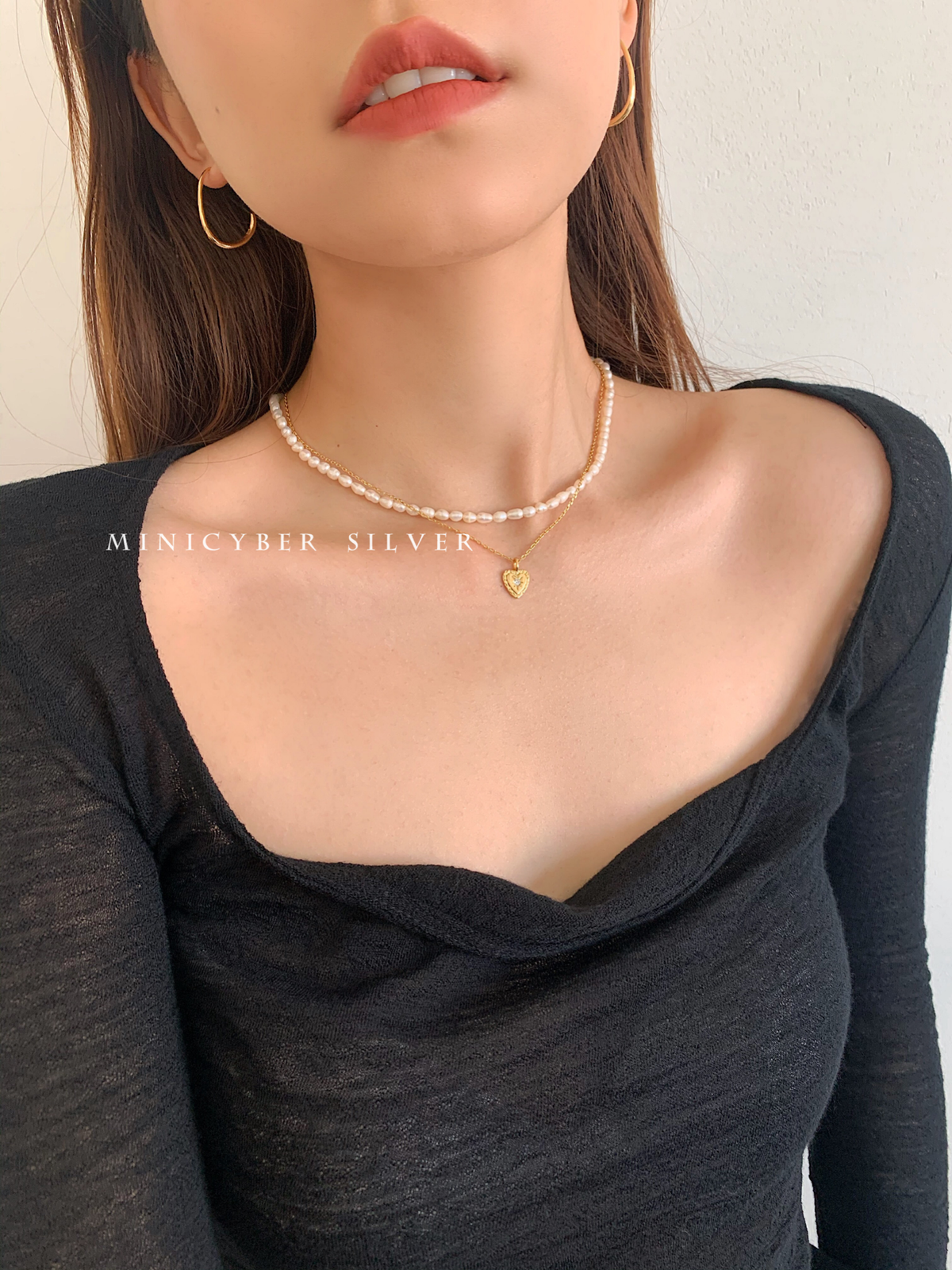 Smooth Golden Curve Earrings
