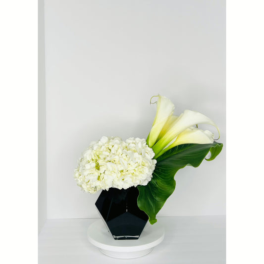 Simply White - MODERN FLOWER STUDIO