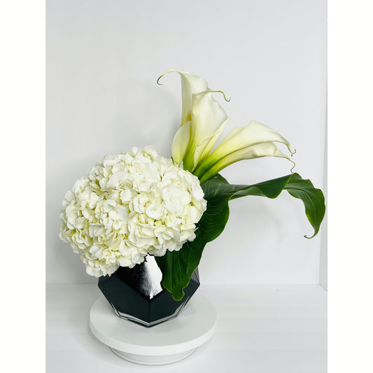 Simply White - MODERN FLOWER STUDIO